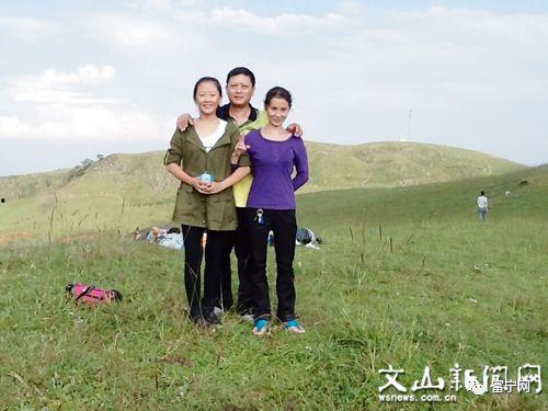 丹东宁哥家庭背景,出身寒门，逆袭人生，揭秘他的家庭背景与奋斗历程